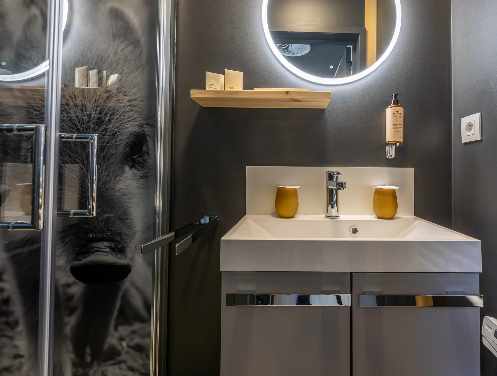 Cottage for 10 people in Tenneville Villa Wood